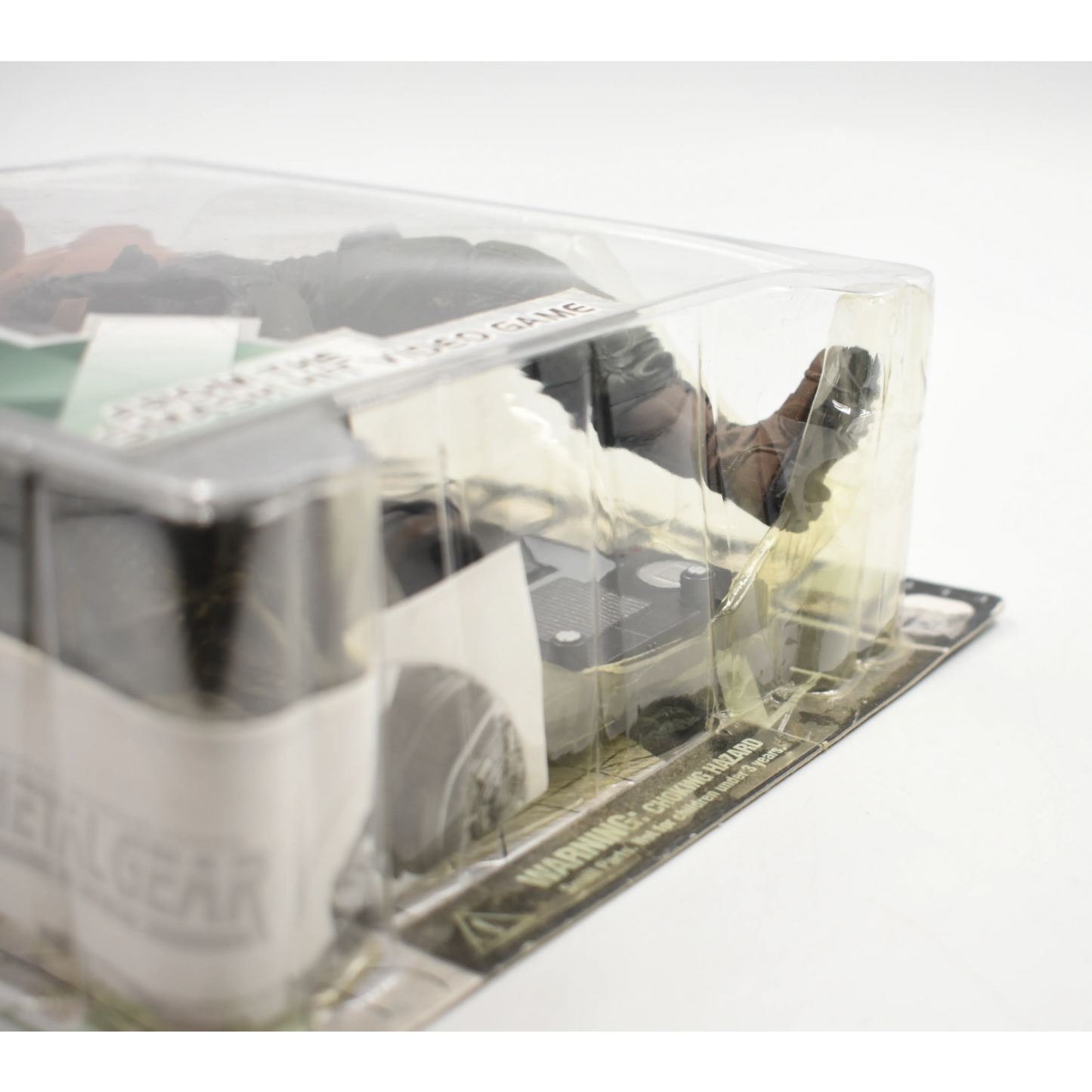 McFarlane Toys - Metal Gear Solid - Vulcan Raven Action Figure - Toys & Games:Action Figures & Accessories:Action Figures