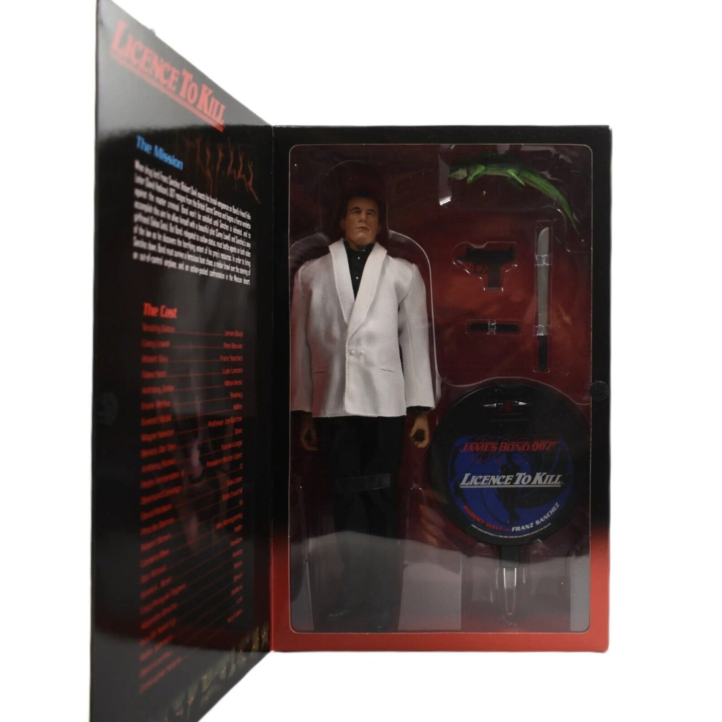 Sideshow James Bond License To Kill - Robert Davi as Franz Snachez Action Figure - Toys & Games:Action Figures & Accessories:Action Figures